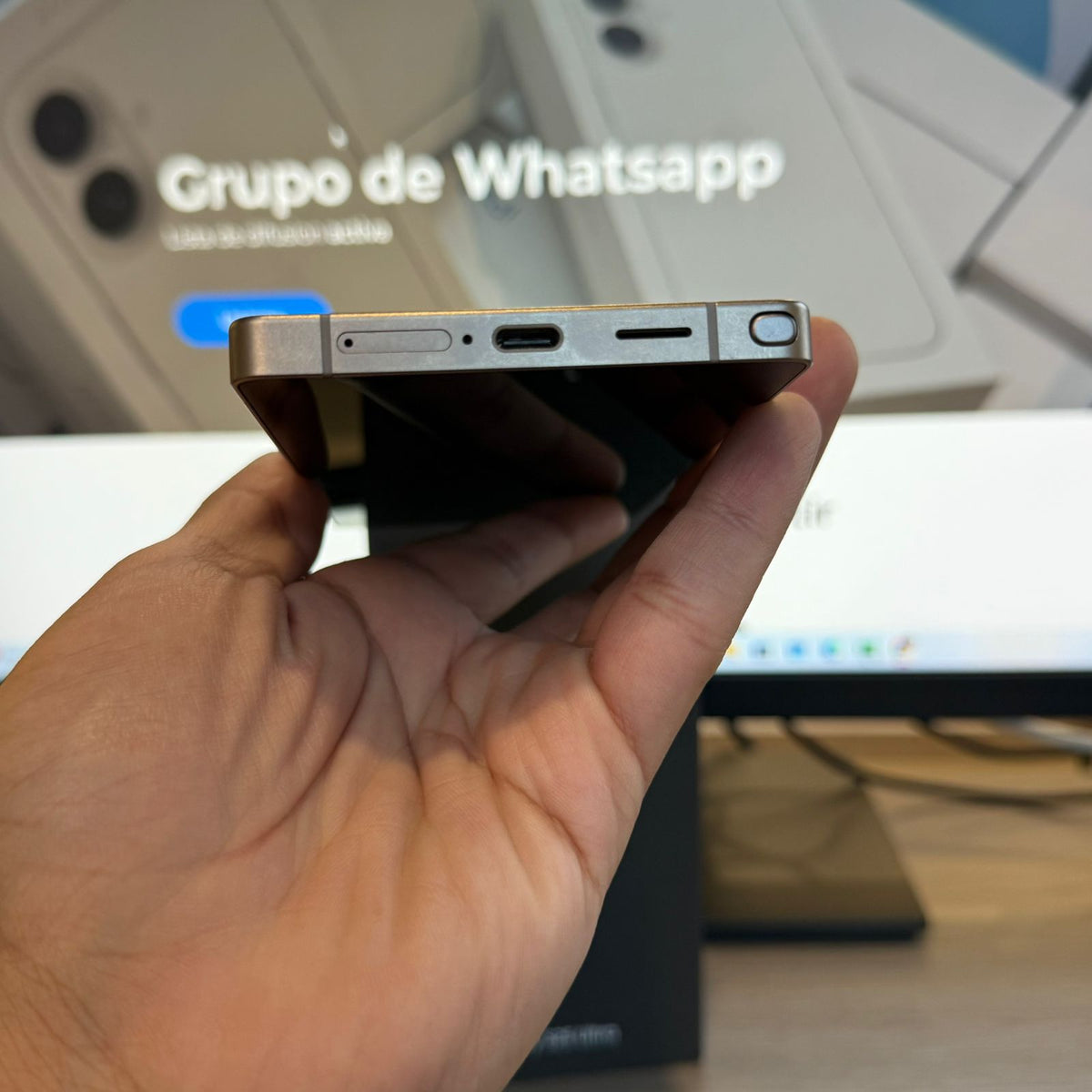 SAMSUNG GALAXY S25 ULTRA.